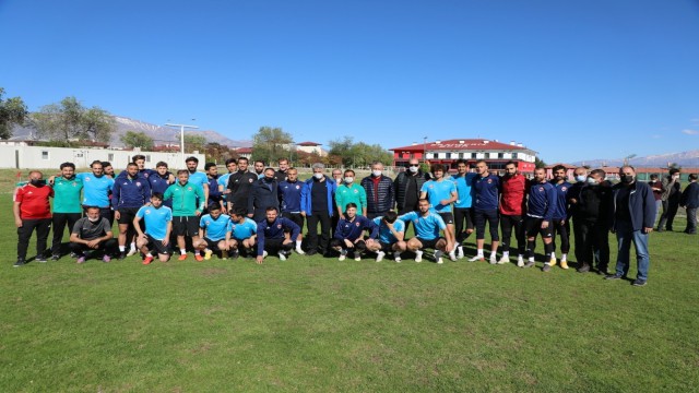 Vali Makas 24Erzincanspora başarılar diledi