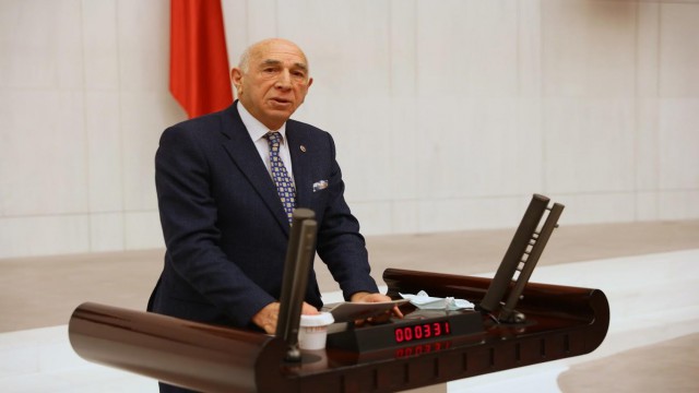 Van Milletvekili Kartaldan aşı çağrısı