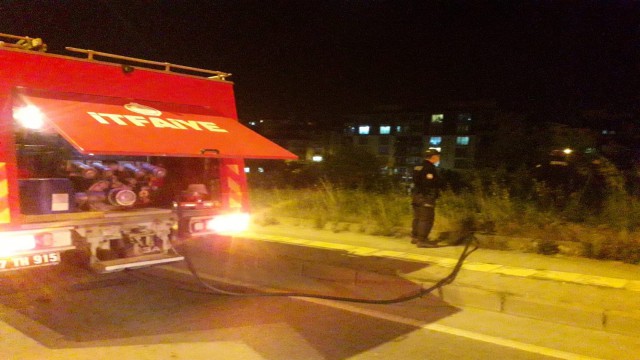 Yangın ekipleri harekete geçirdi