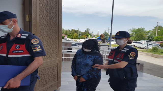 Yeni doğan bebeğini öldürdüğü iddiasıyla gözaltına alındı