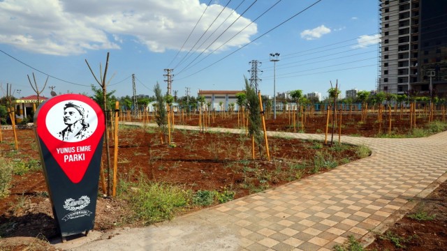 Yenişehir Belediyesi park çalışmalarına devam ediyor