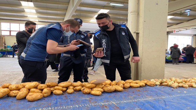 Zabıtadan kapalı pazarda denetim