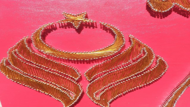 Zonguldakın simgelerini ahşaba işledi