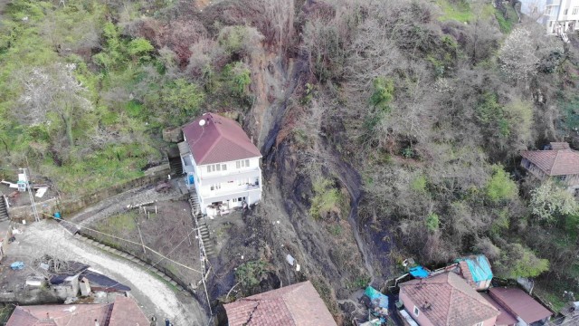 Zonguldakta heyelan nedeniyle 4 ayda 51 konut tahliye edildi