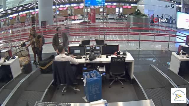 Cezaevinden izinli çıktı, sahte pasaportla yakalandı