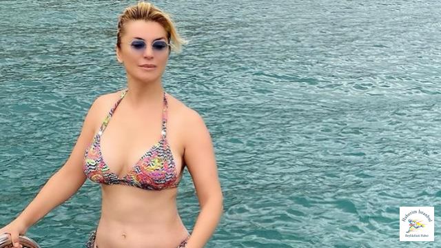 Hayranları Göğüs Dekoltesine Bayıldı