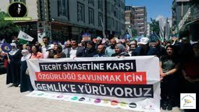 Kadıköy'deki eylemde tutuklama