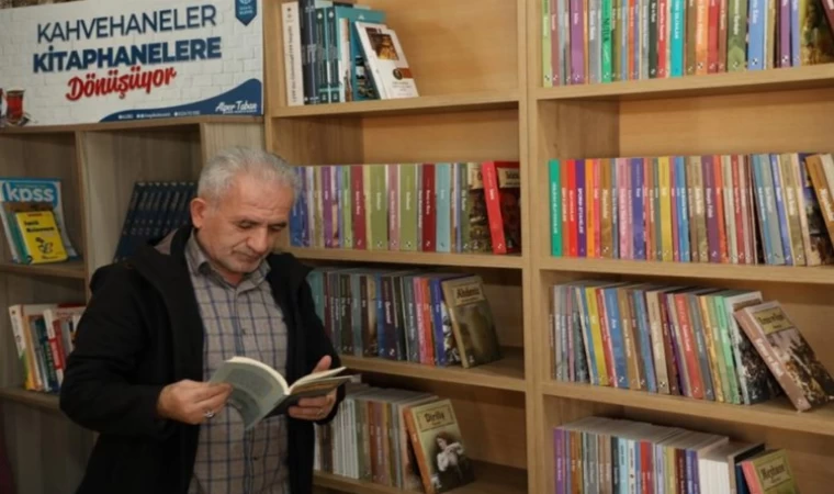 Bursa İnegöl’de kahvehaneler ’Kitaphane’ye dönüşüyor