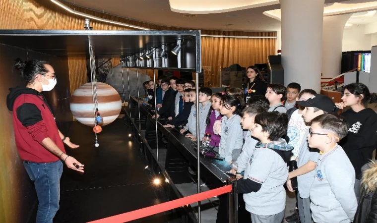 İzmir Karabağlar’da ’Nasreddin Hoca’ amacına ulaşıyor!