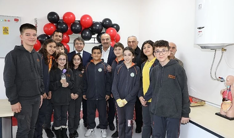 Mudanya Belediyesi’nden Öğrencilere Fen Bilimleri Laboratuvarı