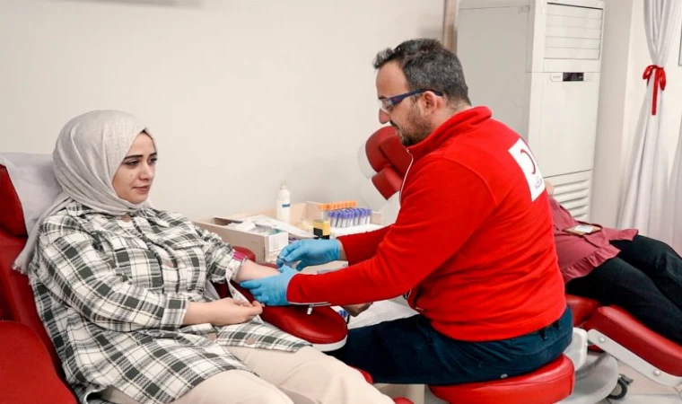 AK Gençler’den örnek bağış