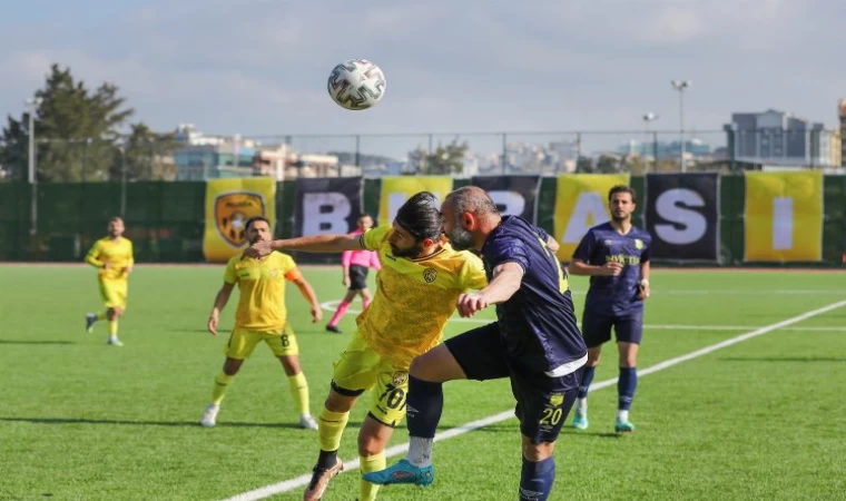 BAL’da Aliağaspor-Alaçatıspor berabere kaldı