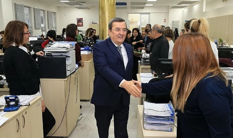 Başkan Batur’dan belediye çalışanlarına Yılın ilk iş gününde kutlama