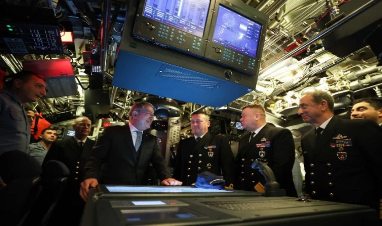 Milli denizaltı Piri Reis’e yakın mercek