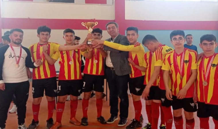 Sason’da futsal turnuvası