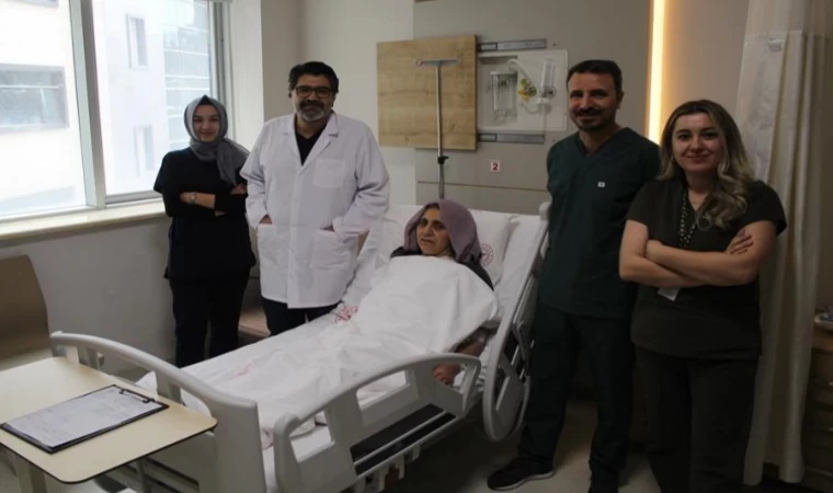 Bilecik’te ilk kez yapıldı... Ritim bozukluğu yaşayan hastaya kalıcı kalp pili takıldı