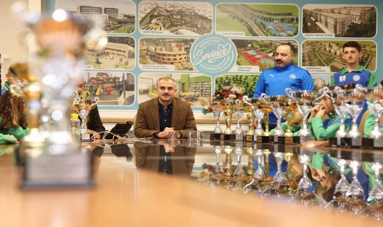 Çayırova’ya bir ayda 226 madalya 39 kupa