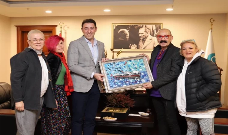 Cemil İpekçi yeni koleksiyonunu Bandırma’da hazırlıyor