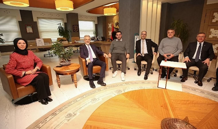 CHP Bursa Gençlik Kolları’ndan Başkan Erdem’e ziyaret