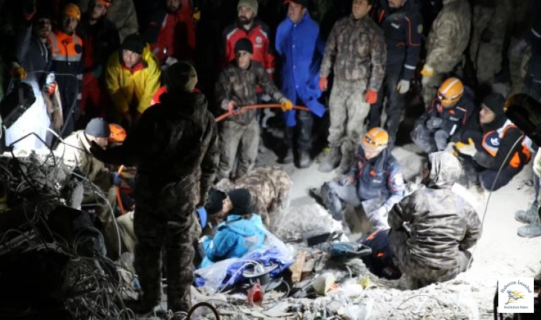 Depreminin 4. gününde kahreden tablo: Can kaybı 12 bini aştı