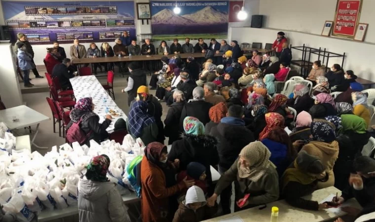 İzmir Narlıdere’de beslenme desteği başladı