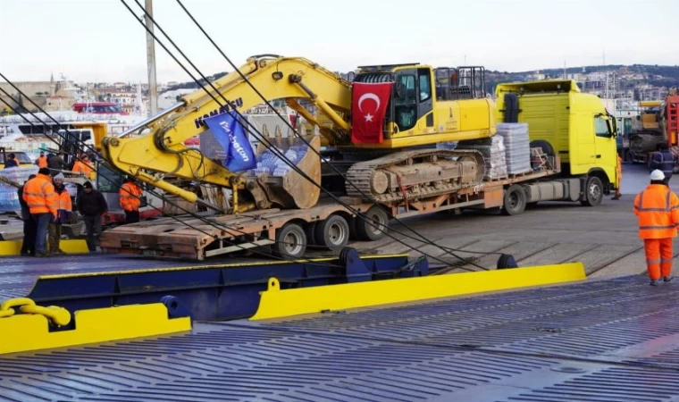 İzmir’in iş makineleri Antakya görevinde