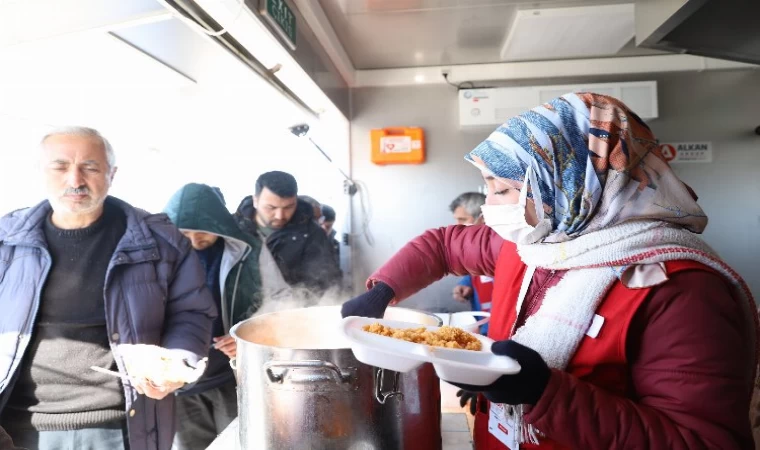 Kızılay’ın sıcak yemeği 40 milyon tabağı geçti