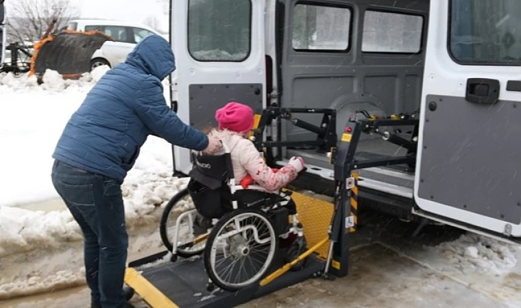 Kocaeli Büyükşehir karda kışta herkesin yanında