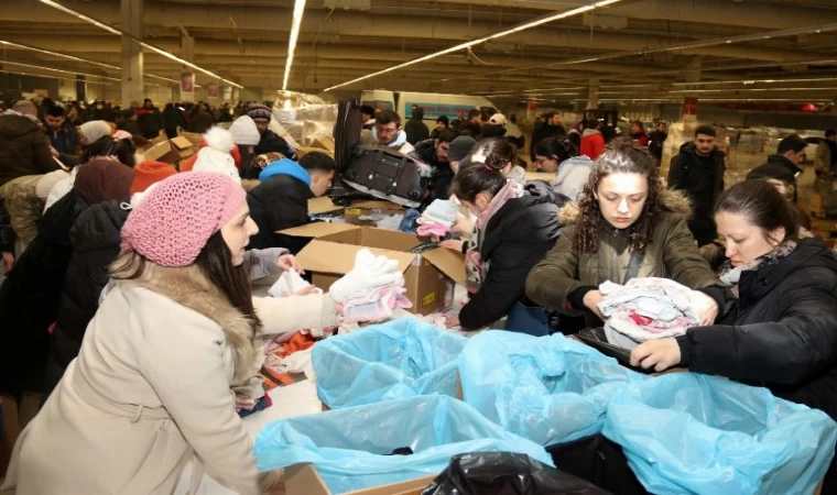 Kocaeli’den bölgeye 60 TIR ayni yardım gitti