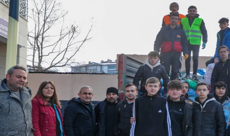 Kütahya Zabıtası’ndan depremzedelere yardım