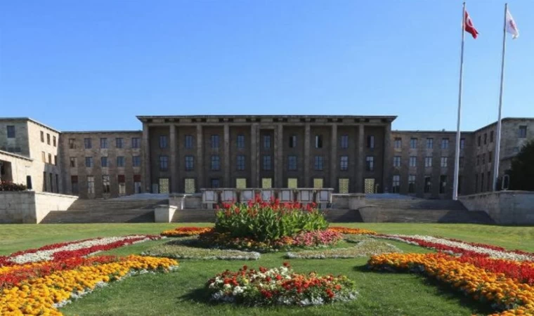 Meclis çalışmalara 3 hafta aradan sonra yeniden başlıyor... TBMM’nin gündeminde bu hafta?