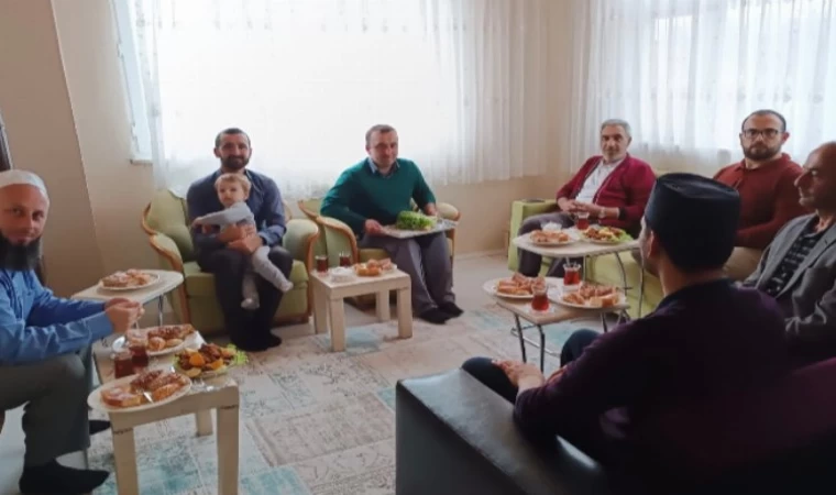 Mudanya Müftüsü’nden personeline ev ziyareti