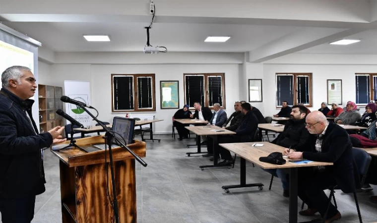 Bursa Osmangazi’de ’Üzüm Yetiştiriciliği’ anlatıldı