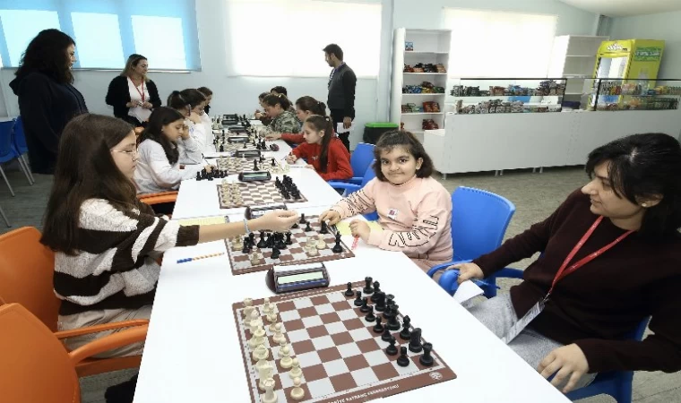 Bursa Yenişehir’de satranç rüzgârı