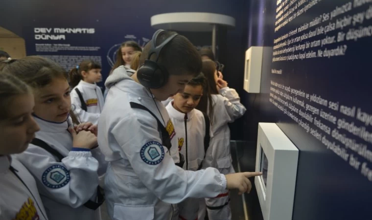 Bursa Yıldırım’da çocuklar uzay yolculuğunda