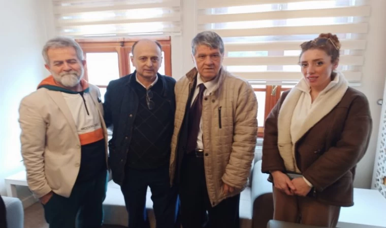 Edirne Gazeteciler Derneği’nde Derya Sarılarlı’ya güven