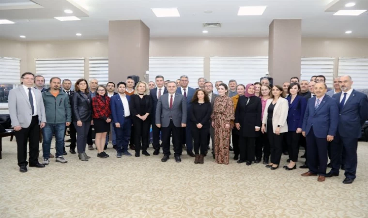 ERÜ’den akademisyenlere teşekkür belgesi