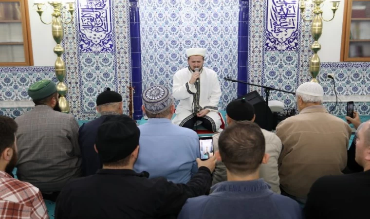 Hafız Osman Bostancı’dan İnegöl’de teravih buluşması