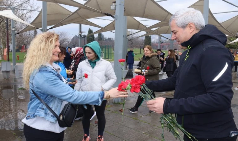 İzmit’te sağlıklı yaşam yürüyüşleri yeniden başladı