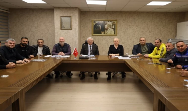 İzmit’te yüzler gülüyor... Emekçilere yüzde 75 zam!