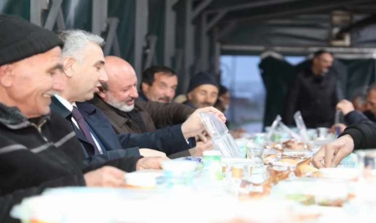 Kayseri Kocasinan Belediyesi’nden evlere iftar servisi