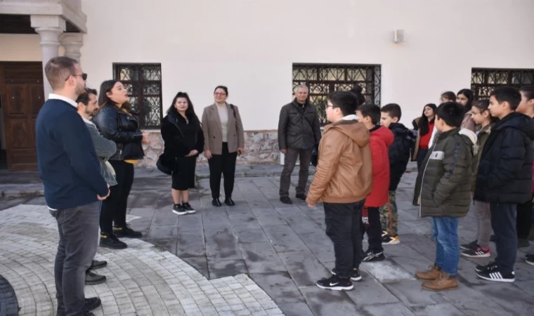 Kayseri Kocasinan’dan depremzede çocuklara moral