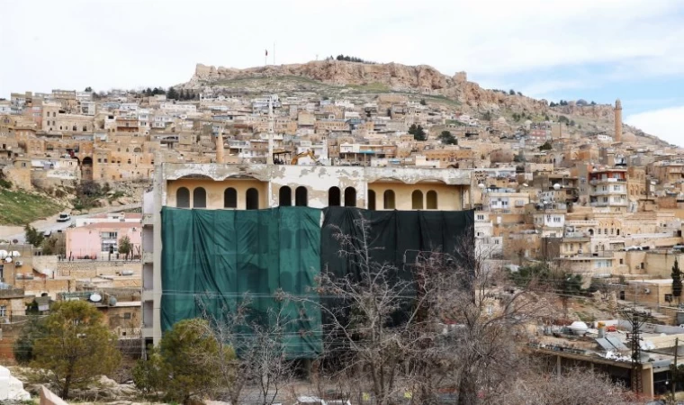 Mardin’in dokusunu bozan binalar yıkılıyor