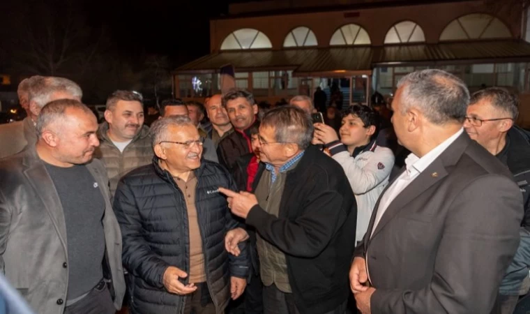 Memduh Büyükkılıç ramazan bereketini vatandaşla yaşıyor