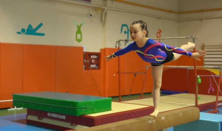 Minik cimnastikçi Elvan’ın hedefi olimpiyatlar