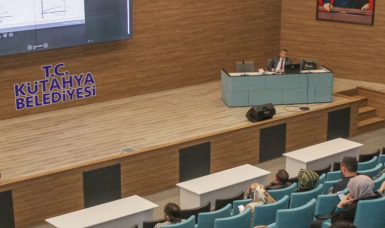 Kütahya Belediyesi’nden personeline hizmet içi eğitim