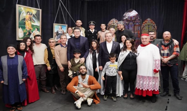 Ayvalık’a ’Direklerarası’ndan iki ödül