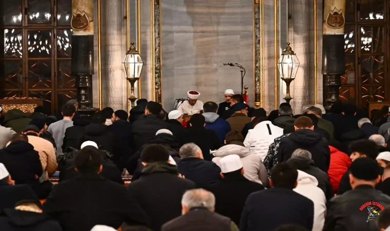 Regaip Kandili’nde İstanbul’daki camiler doldu taştı