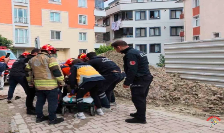 Avcılar’da korkutan anlar: Bastığı rögar kapağı bir anda açıldı