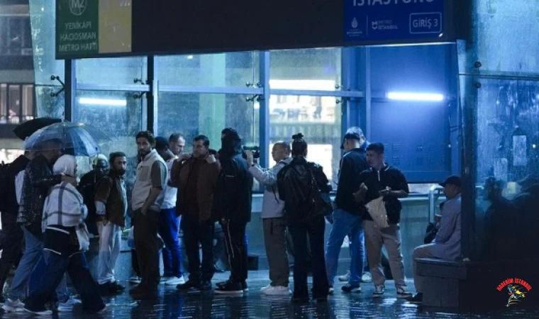İstanbul’da sağanak etkili oldu: Evleri su bastı, D-100’de kazalar yaşandı